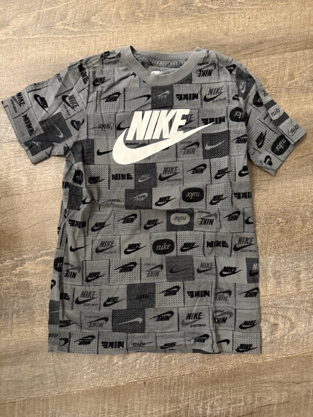 Nike T-shirt